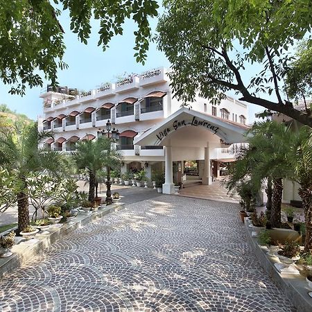 Villa San Lawrenz Лонавла Екстер'єр фото