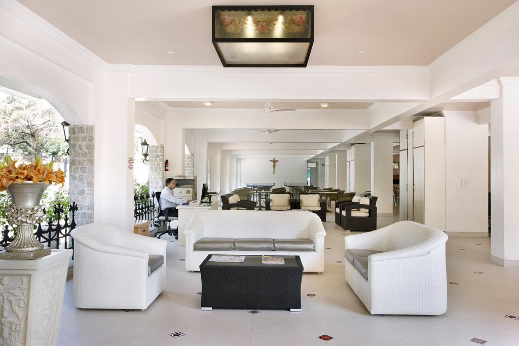Villa San Lawrenz Лонавла Екстер'єр фото